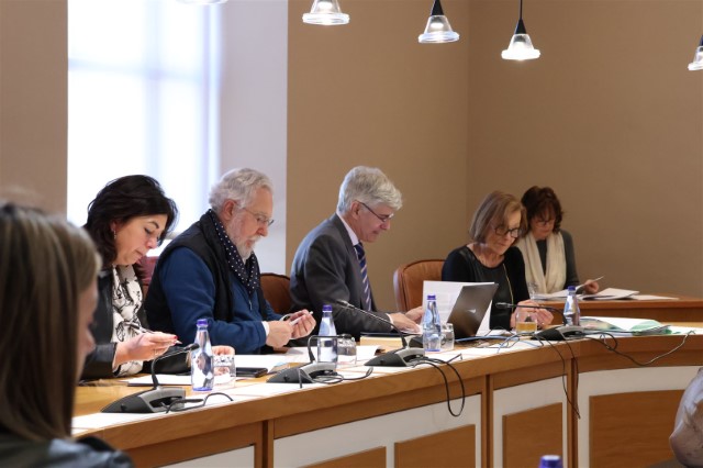 Convocatoria da sesión plenaria do 8 de abril de 2026